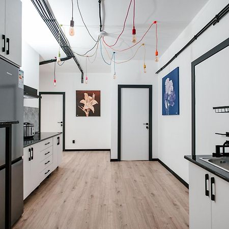 68 Hostel بيشكيك المظهر الخارجي الصورة