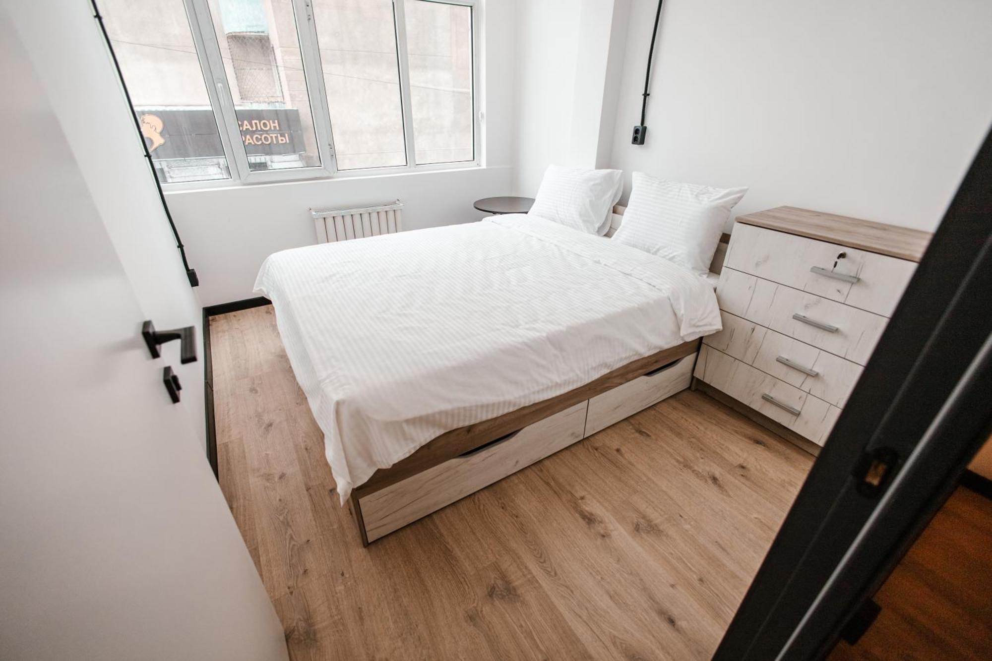 68 Hostel بيشكيك المظهر الخارجي الصورة